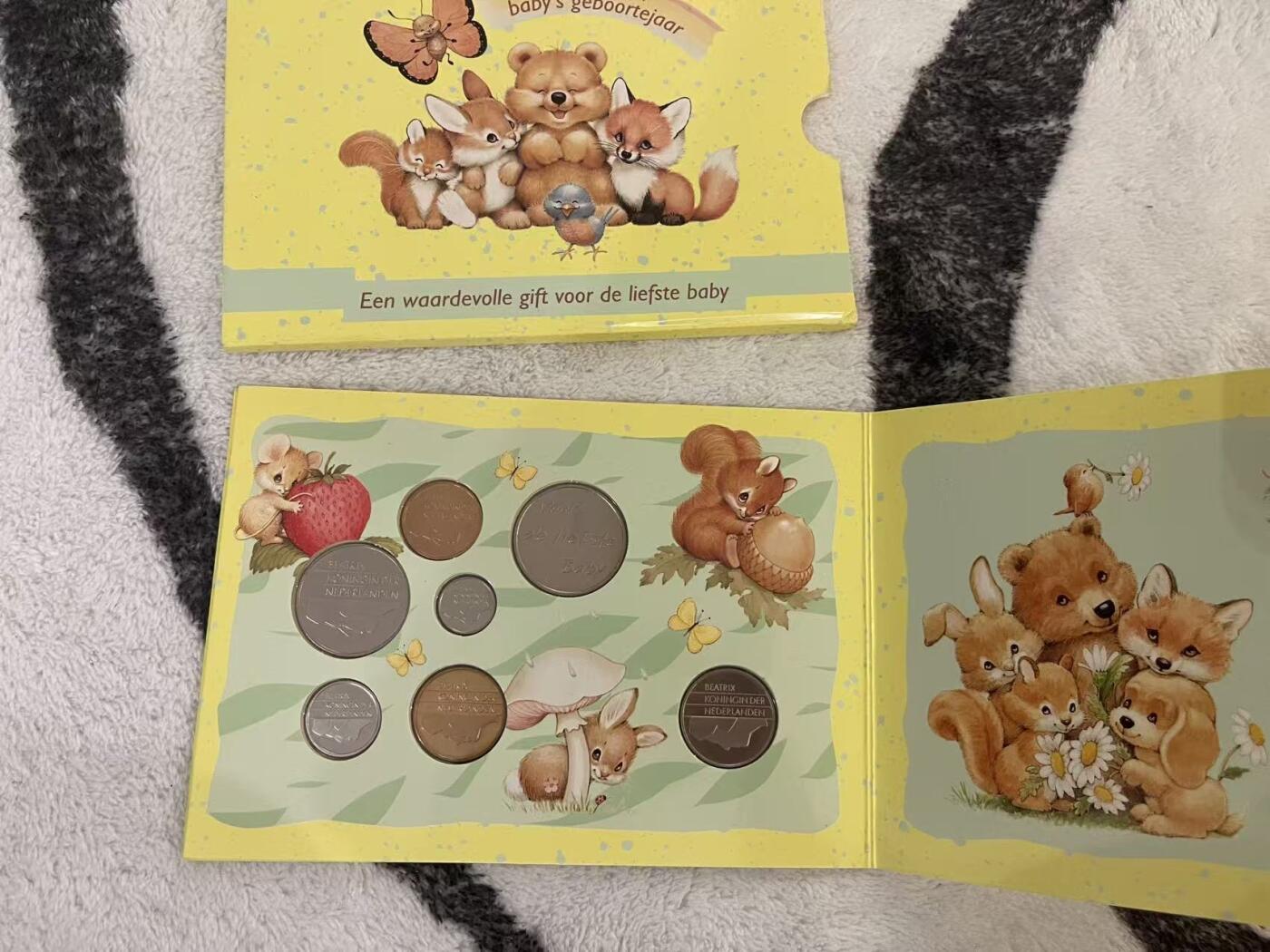 ❤️【币观天下】❤️ 第342期钱币秒杀拍卖场- 2026.2.4秒杀专场 长期征集拍品  荷兰新生儿宝宝官方发行纪念套币 含一枚纪念章 