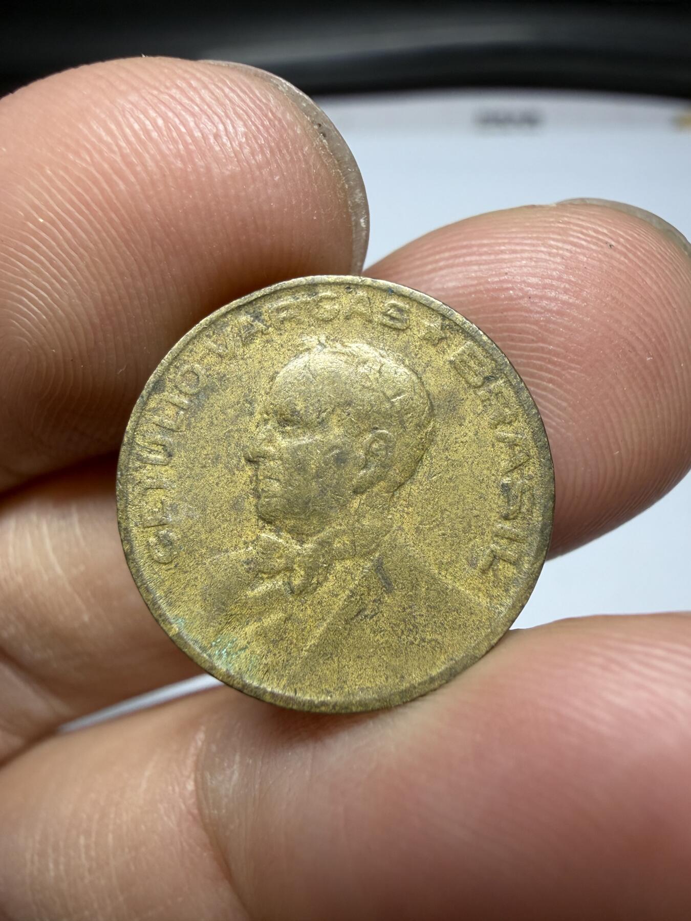 2025年集古藏今外币拍卖第二期-第3场—（总第303拍），可以寄存60天，满160元包邮。 1945年巴西10分