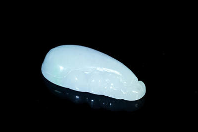 上海都达杂项专场四十七【全场包邮】  天然冰糯种翡翠（A货）精雕《多子多福》挂件90-13