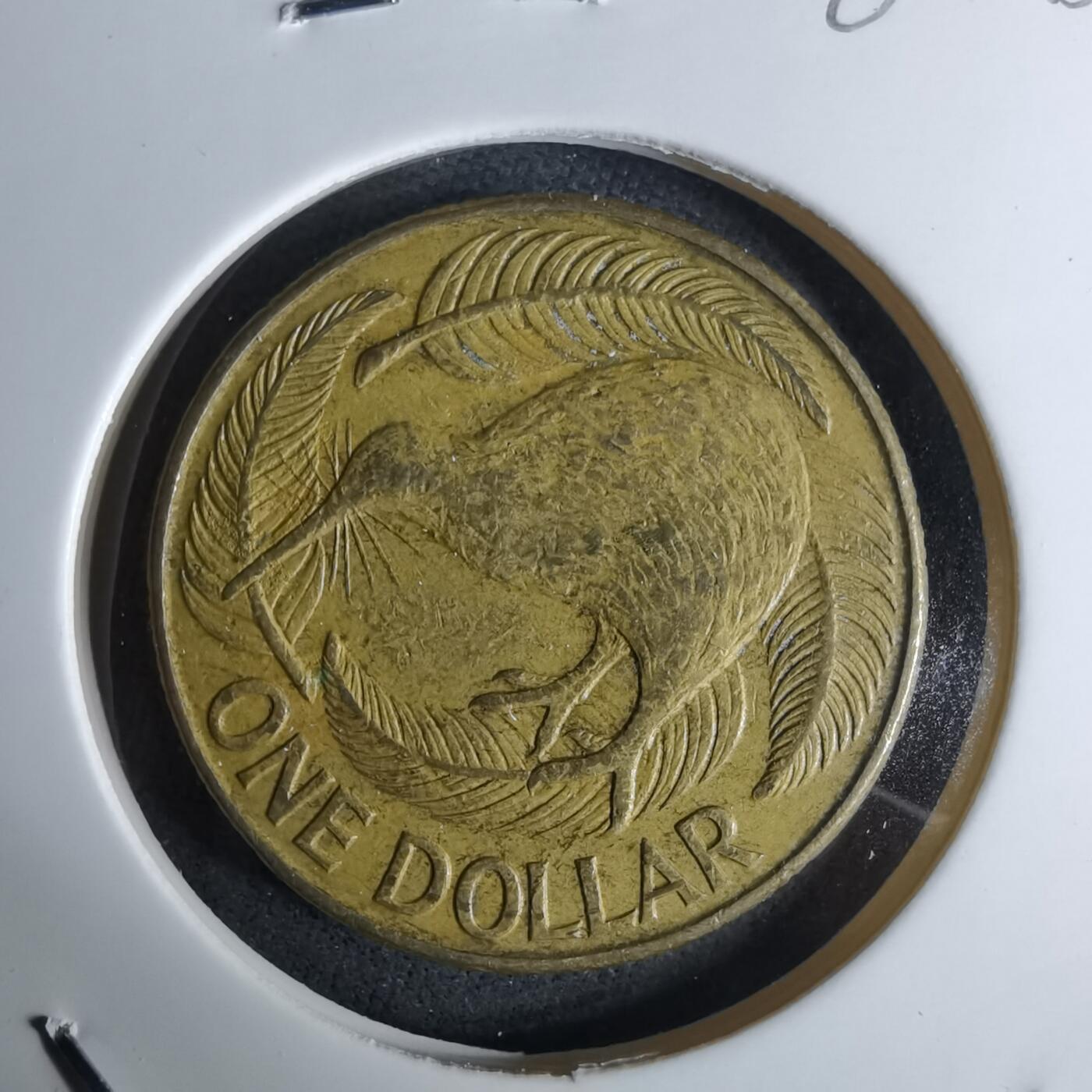 沼泽如烟--第984场 新西兰1990年一元