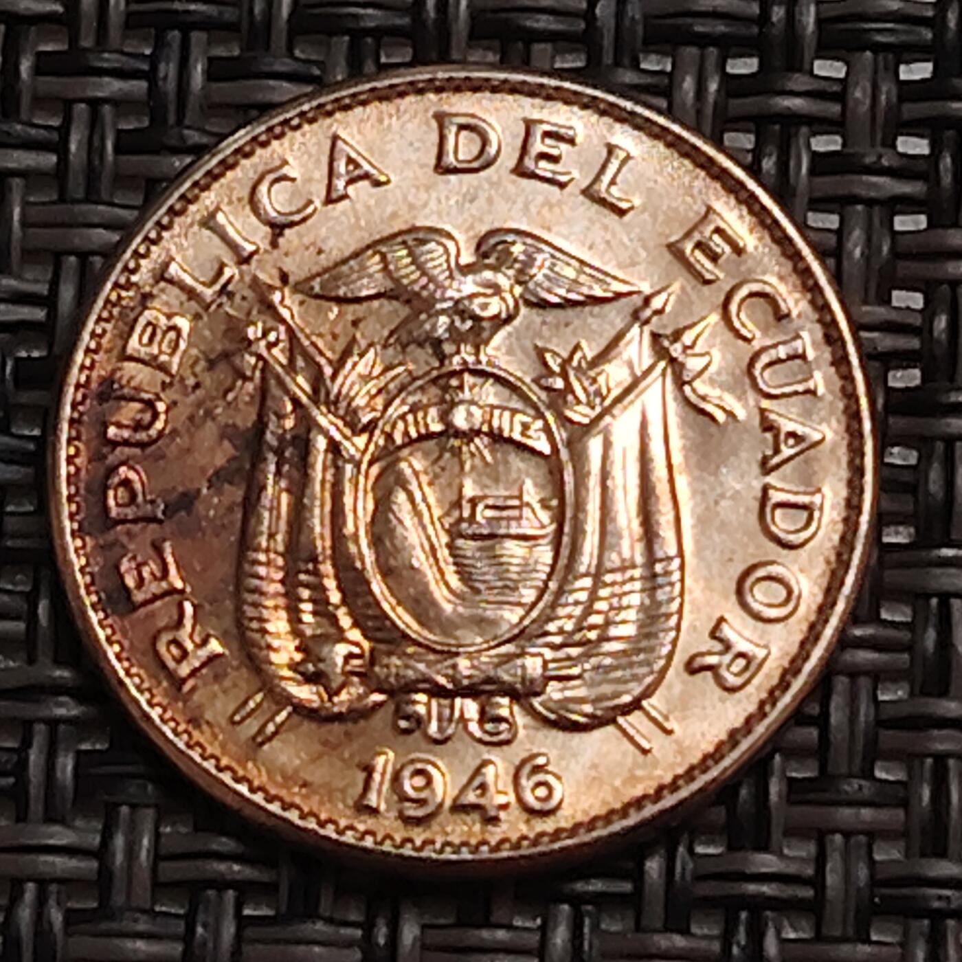 布加迪🐬～世界钱币(上海)🌾第 273 期 /  各国套币和散币 厄瓜多尔🇪🇨 1946年 10分