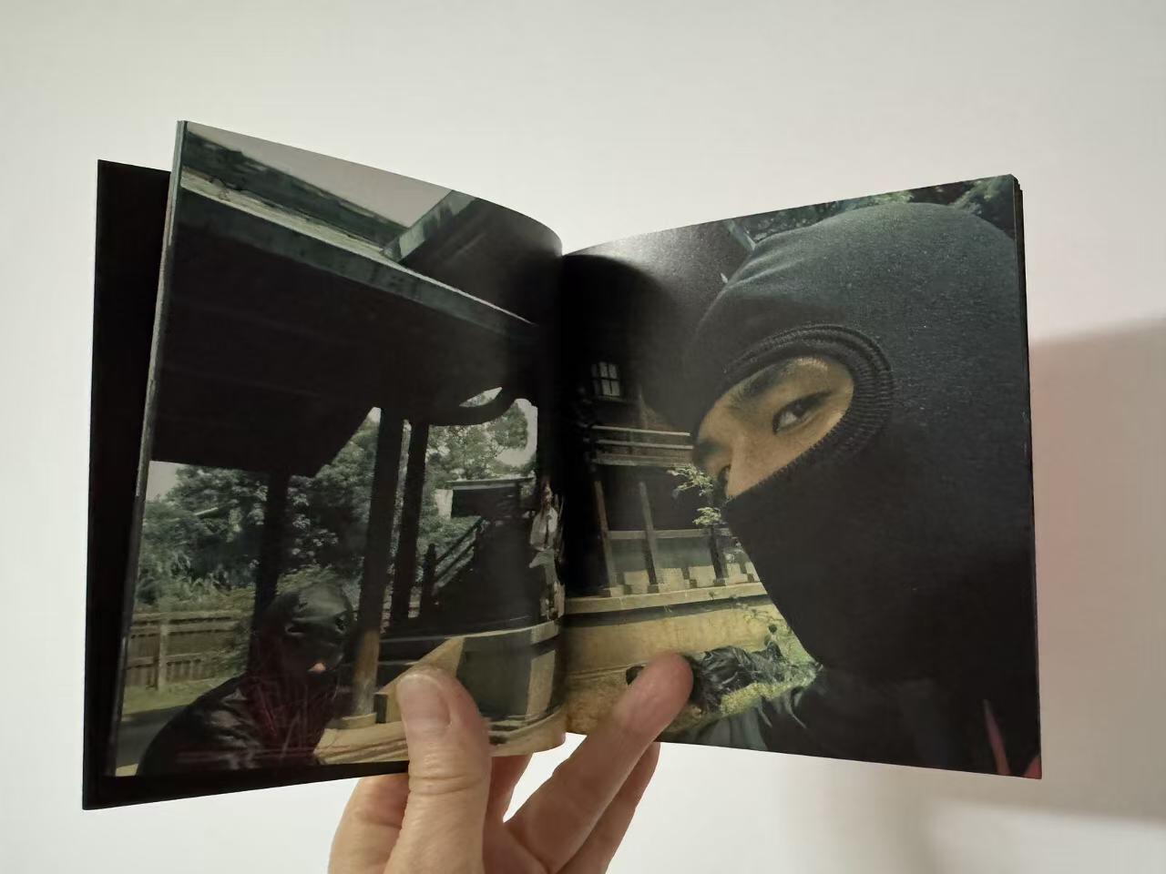 零元拍：  “周董”亲签正版《范特西》台版专辑，难得的早年版签名体，粉丝朋友不要错过~