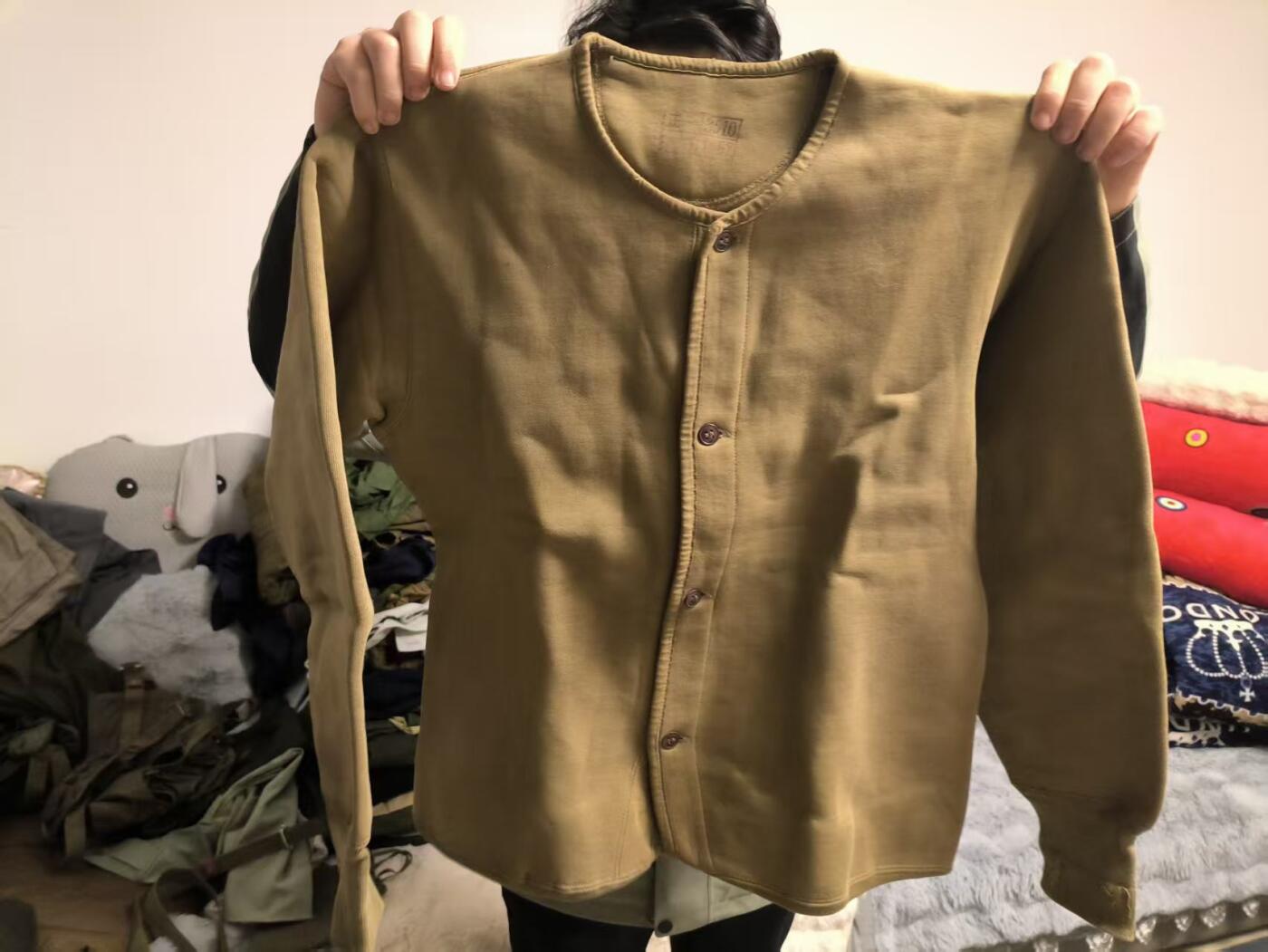 （店主清仓 大量自藏 制服徽章盛宴）罗岚⭐爱藏⭐甄选专拍第五场-分享拍场赚佣（实体经营） su-M65式陆干冬季保暖棉毛衣 正一号尺码  土黄色可做55平替