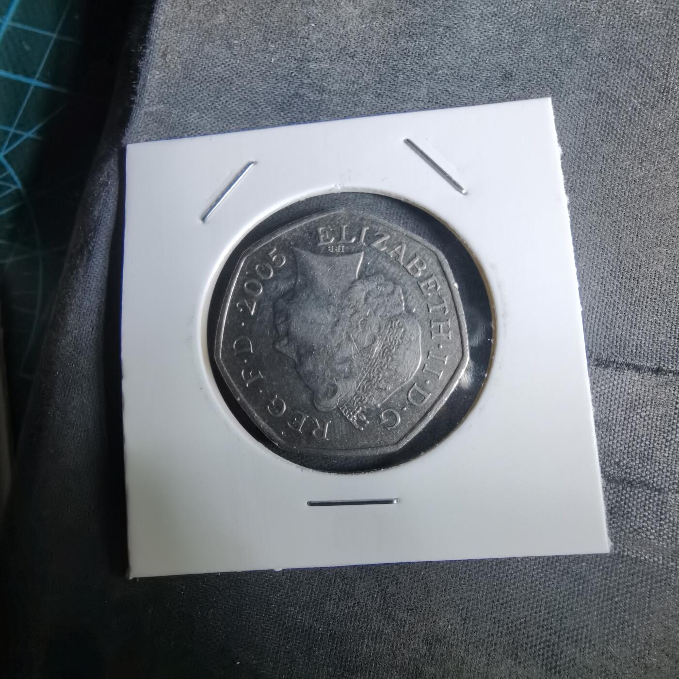 沼泽如烟--第984场 英国2005年50便士纪念币