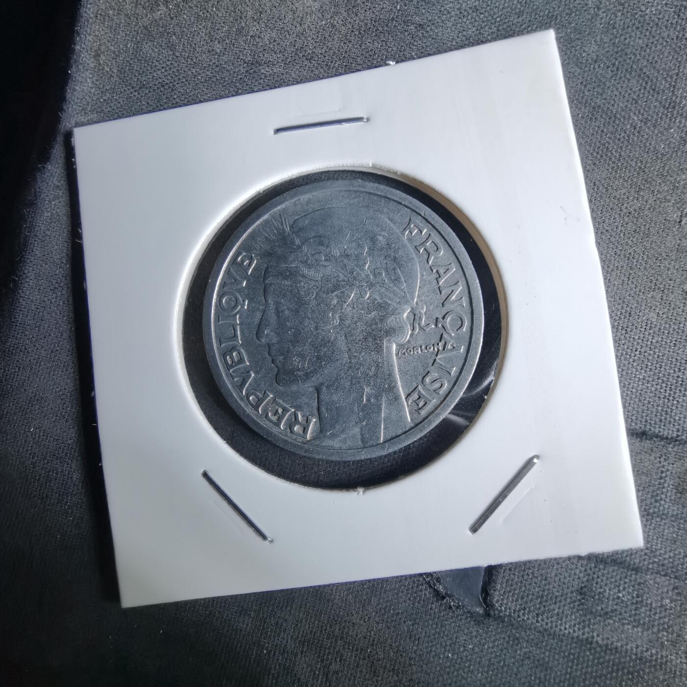 沼泽如烟--第984场 法国1946年2法郎B版