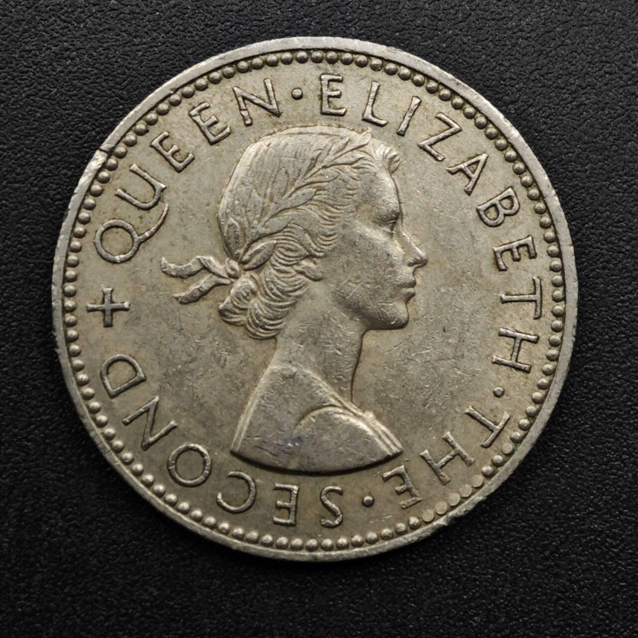 【淘币小摊】实时拍第八百六十三拍   小银币散币场   年前最后一周 之前的预留小年前全部发出 请更换最新收货地址  新西兰1958年伊丽莎白二世一先令镍币