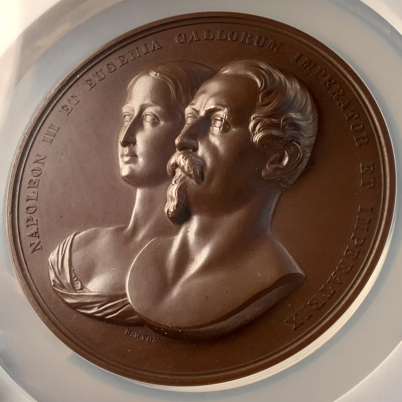 掌中浮雕-藏着的欧洲第052场 NGC MS64 : 1855年法王拿破仑三世夫妇访问伦敦城纪念章，77mm。目录编号BHM 2561, Eimer 1496。仅发行350枚