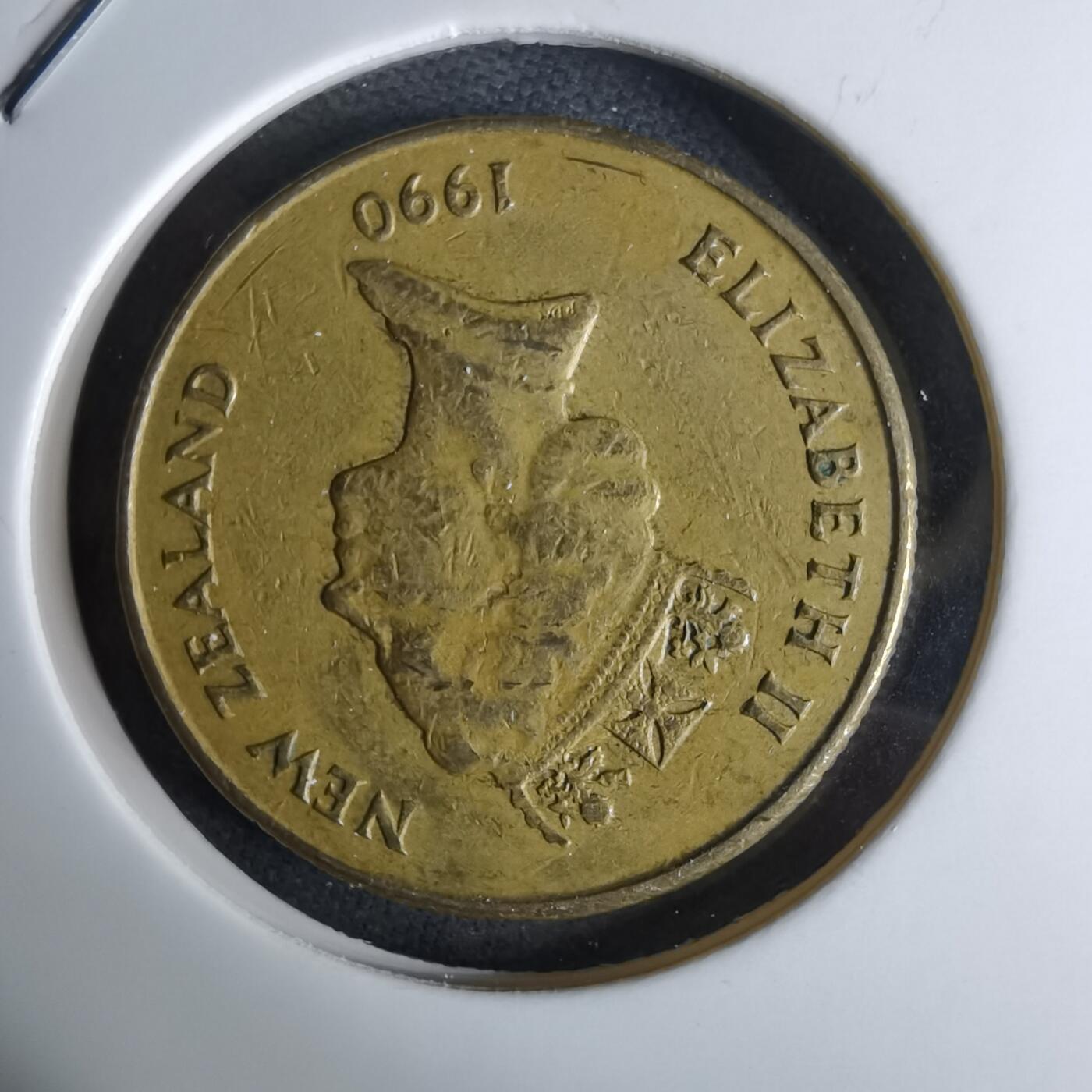 沼泽如烟--第984场 新西兰1990年一元