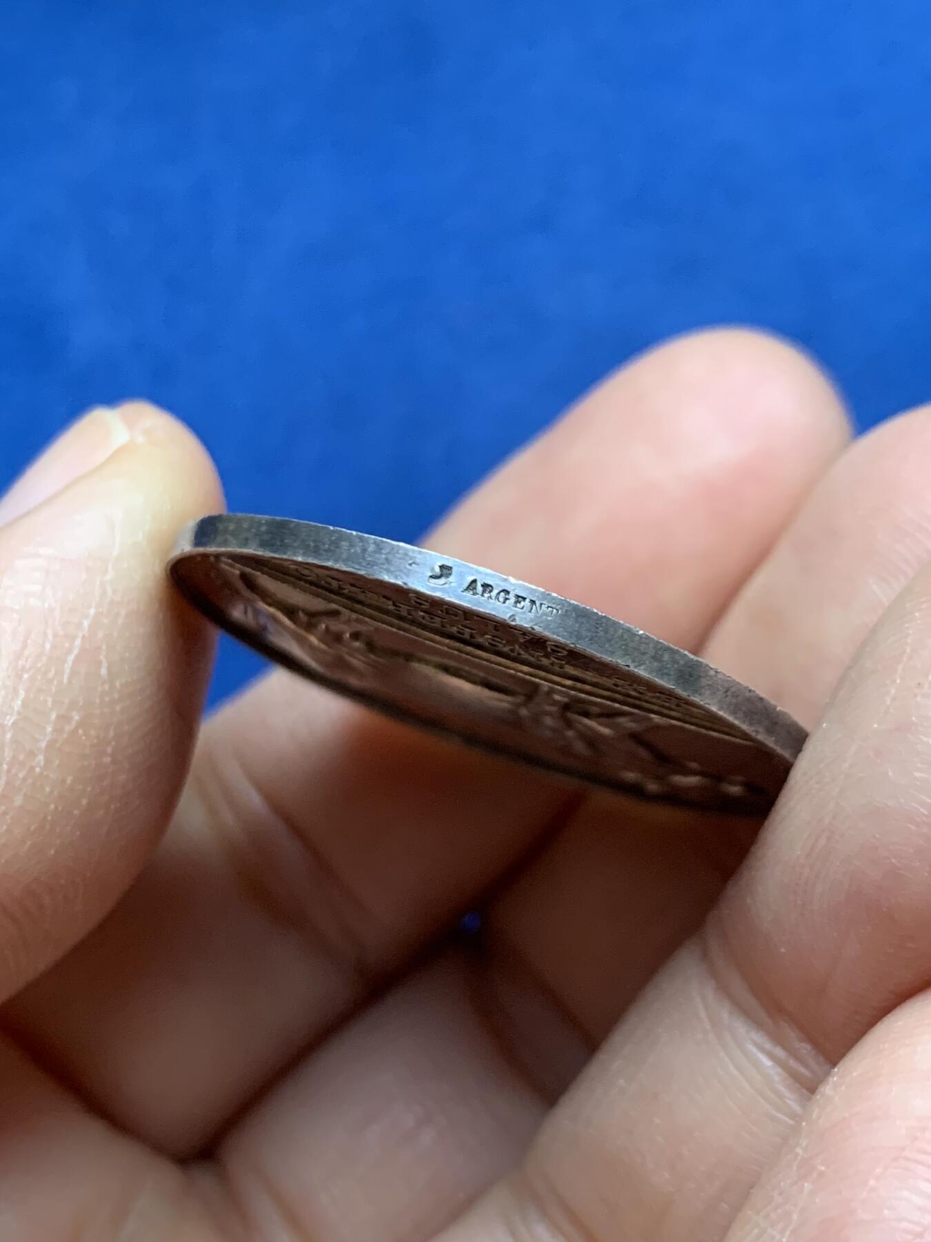 《竞宝斋》第465场 周日，周一，周二，3场连拍 （全场包邮）欢迎送拍 法国巴黎疫苗接种银质代币，13.18g，32.4mm，1842-1845船首边铭