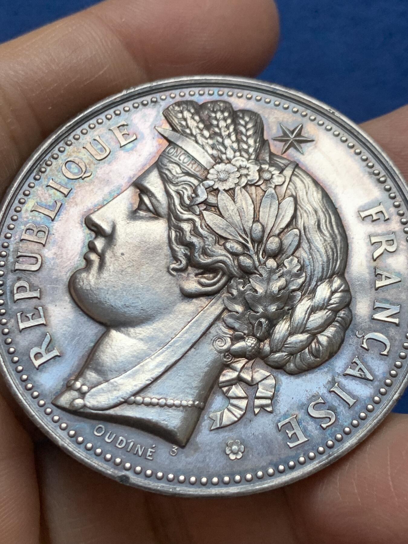 《竞宝斋》第465场 周日，周一，周二，3场连拍 （全场包邮）欢迎送拍 法国Oudine战争部长设立的射击奖银章，66.95g，50.2mm，丰饶角边铭，谷物女神形象玛丽安娜