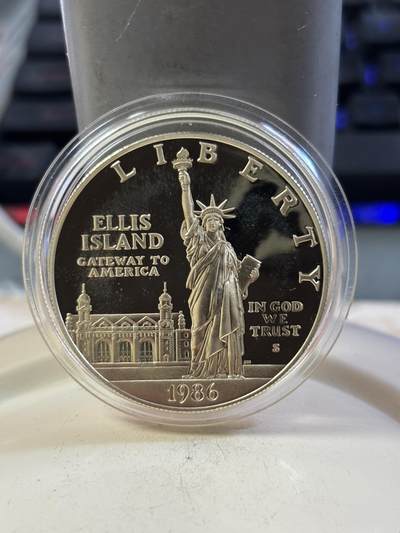 第190期拍卖 - 美国1986年1美元精制银币 自由女神像 26.73克900银 盒证全