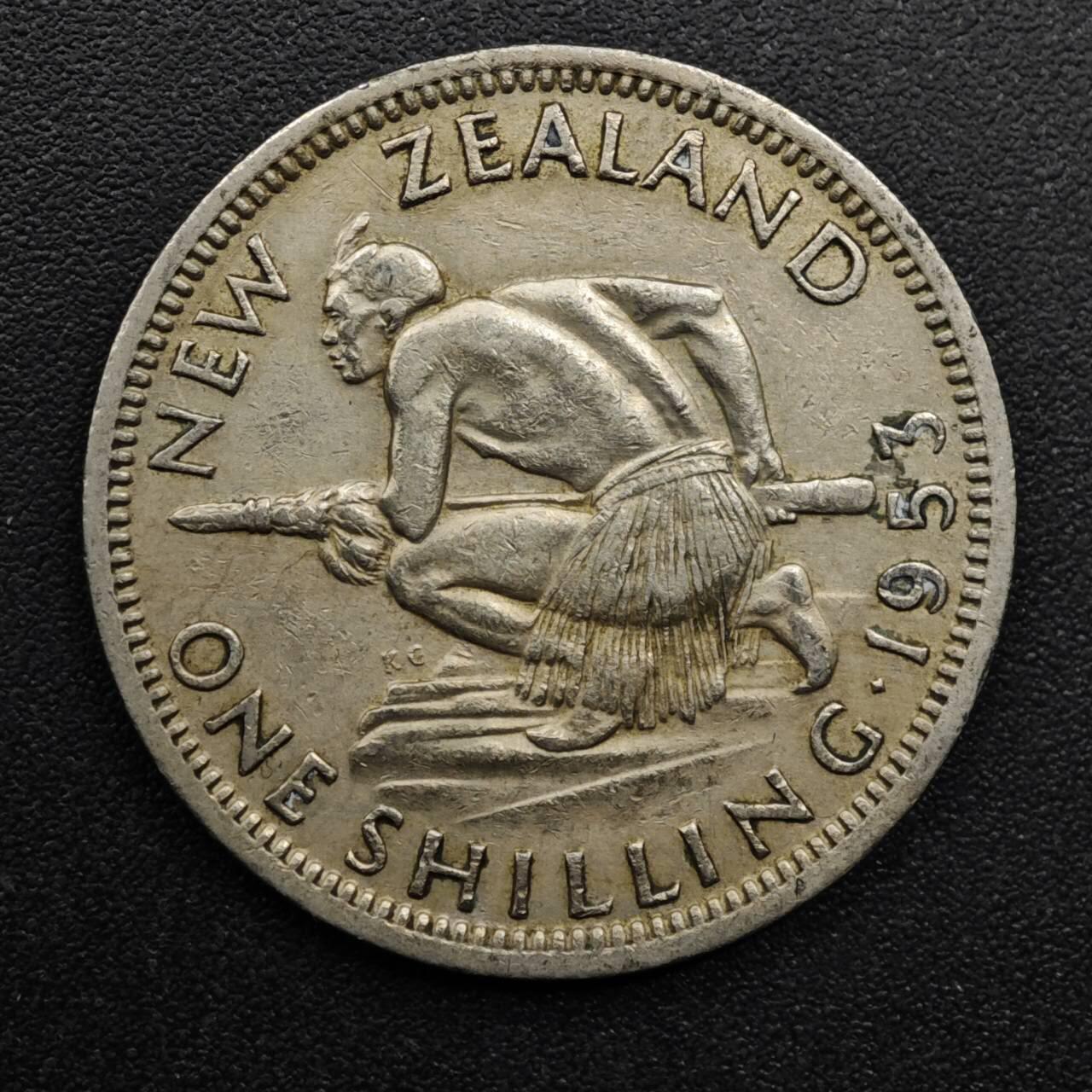 【淘币小摊】实时拍第八百六十三拍   小银币散币场   年前最后一周 之前的预留小年前全部发出 请更换最新收货地址  新西兰1953年伊丽莎白二世一先令镍币