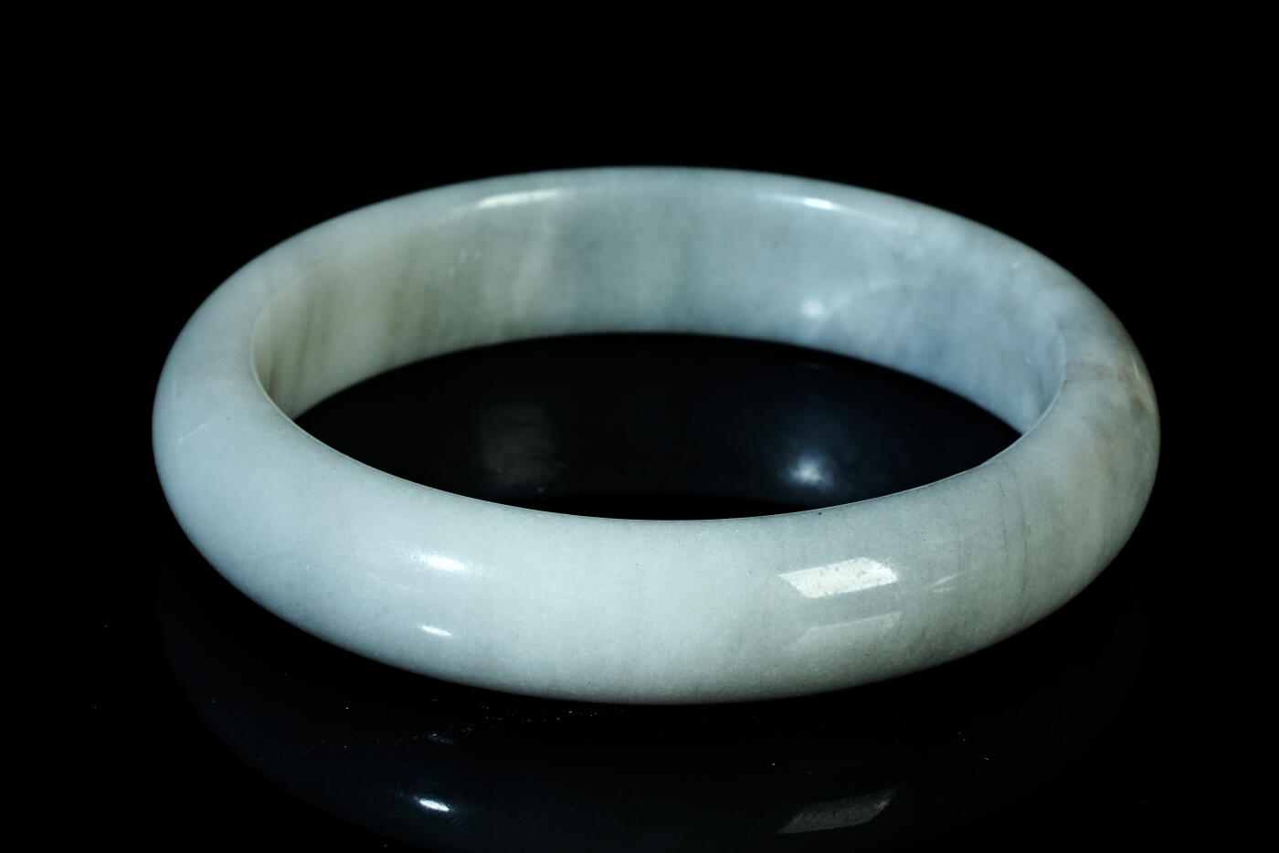 上海都达杂项专场二十一（全场包邮） 天然和田玉青花籽料贵妃手镯90-53