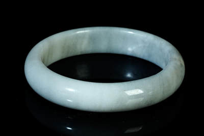 上海都达杂项专场四十七【全场包邮】  天然和田玉青花籽料贵妃手镯90-53