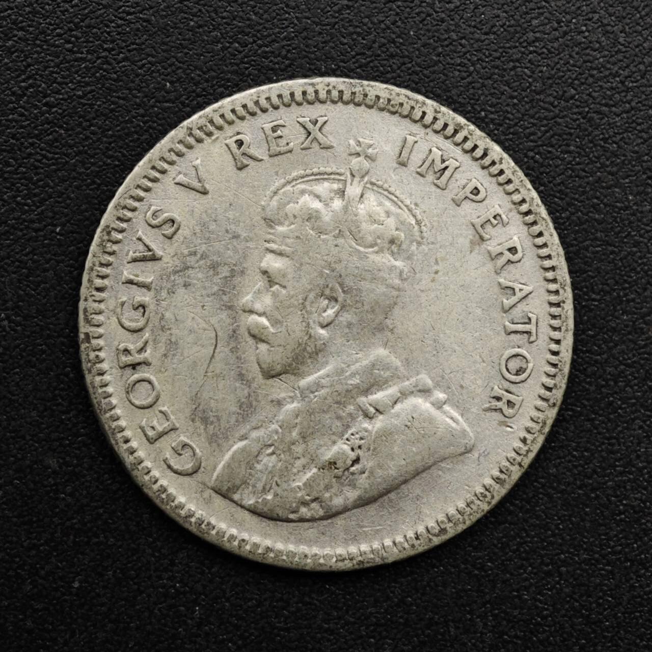 【淘币小摊】实时拍第八百六十三拍   小银币散币场   年前最后一周 之前的预留小年前全部发出 请更换最新收货地址  南非1935年乔治五世6便士银币