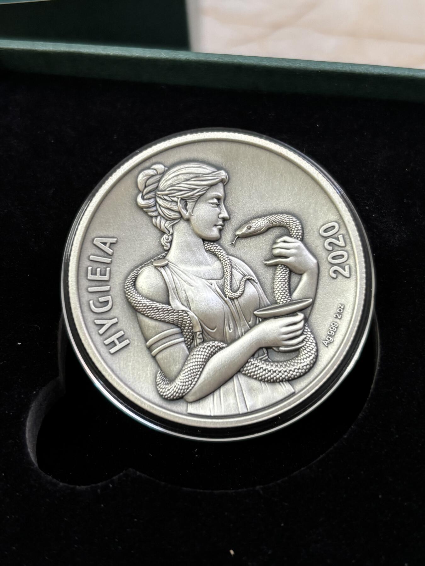 第190期拍卖 萨摩亚2020年5元仿古凹面银币 海吉雅-健康与卫生的女神，其名称是英语