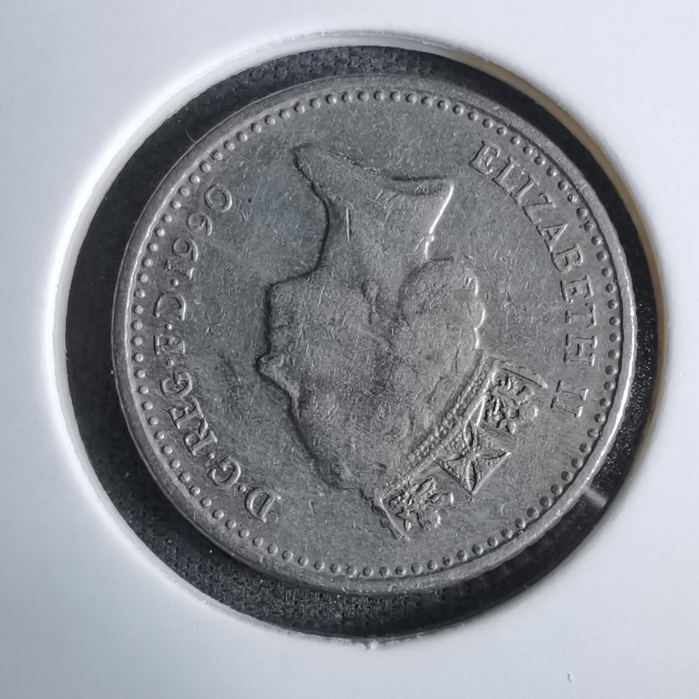 沼泽如烟--第984场 英国1990年5便士