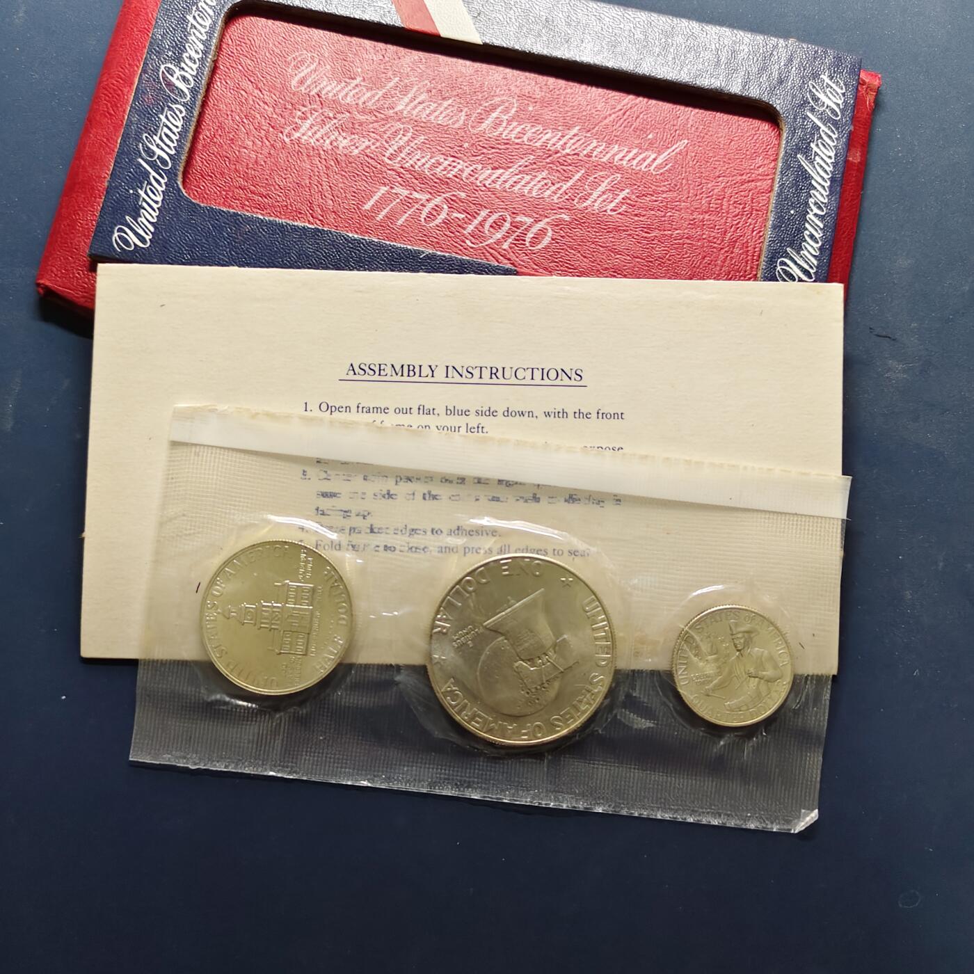 【全场包邮】纯粹捡漏拍501场-持续更新中 美国1976年独立200周年纪念银币3枚全套-盒证全