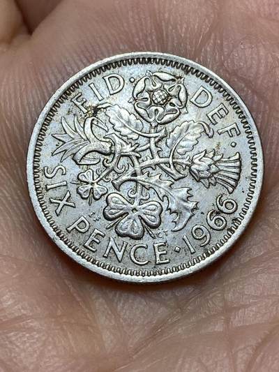 2026年第十九场(总第一百八十八场）外国好品散币场(免佣金) - 英国🇬🇧1966年6便士(伊丽莎白二世青年桂冠第二版)