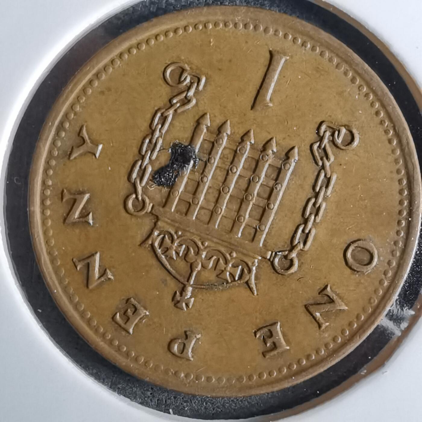 沼泽如烟--第984场 英国2000年1便士