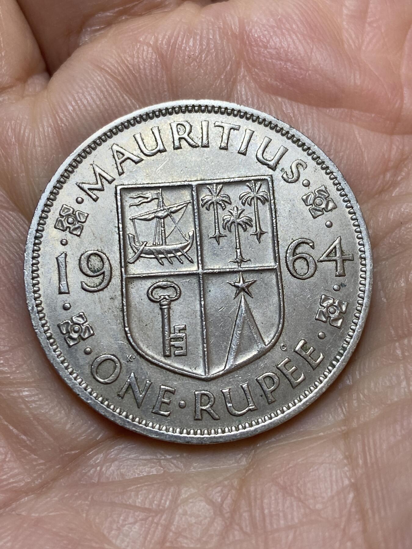 2026年第十九场(总第一百八十八场）外国好品散币场(免佣金) 英属毛里求斯1964年1卢比(伊丽莎白二世青年带冠)