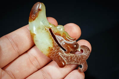 上海都达杂项专场四十七【全场包邮】  和田古玉鱼挂件90-24