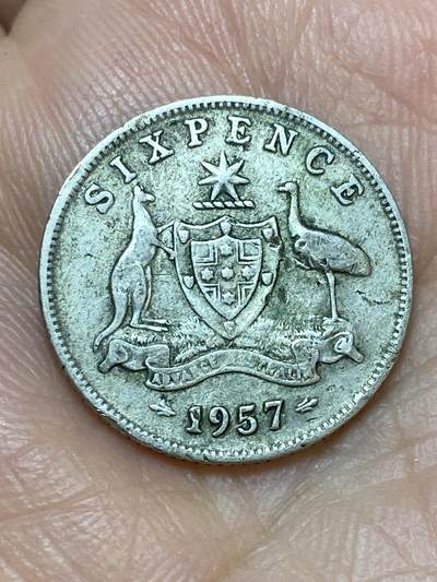 2026年第十九场(总第一百八十八场）外国好品散币场(免佣金) - 澳大利亚🇦🇺1957年6便士银币(伊丽莎白二世青年桂冠第二版，m版墨尔本造，500银)