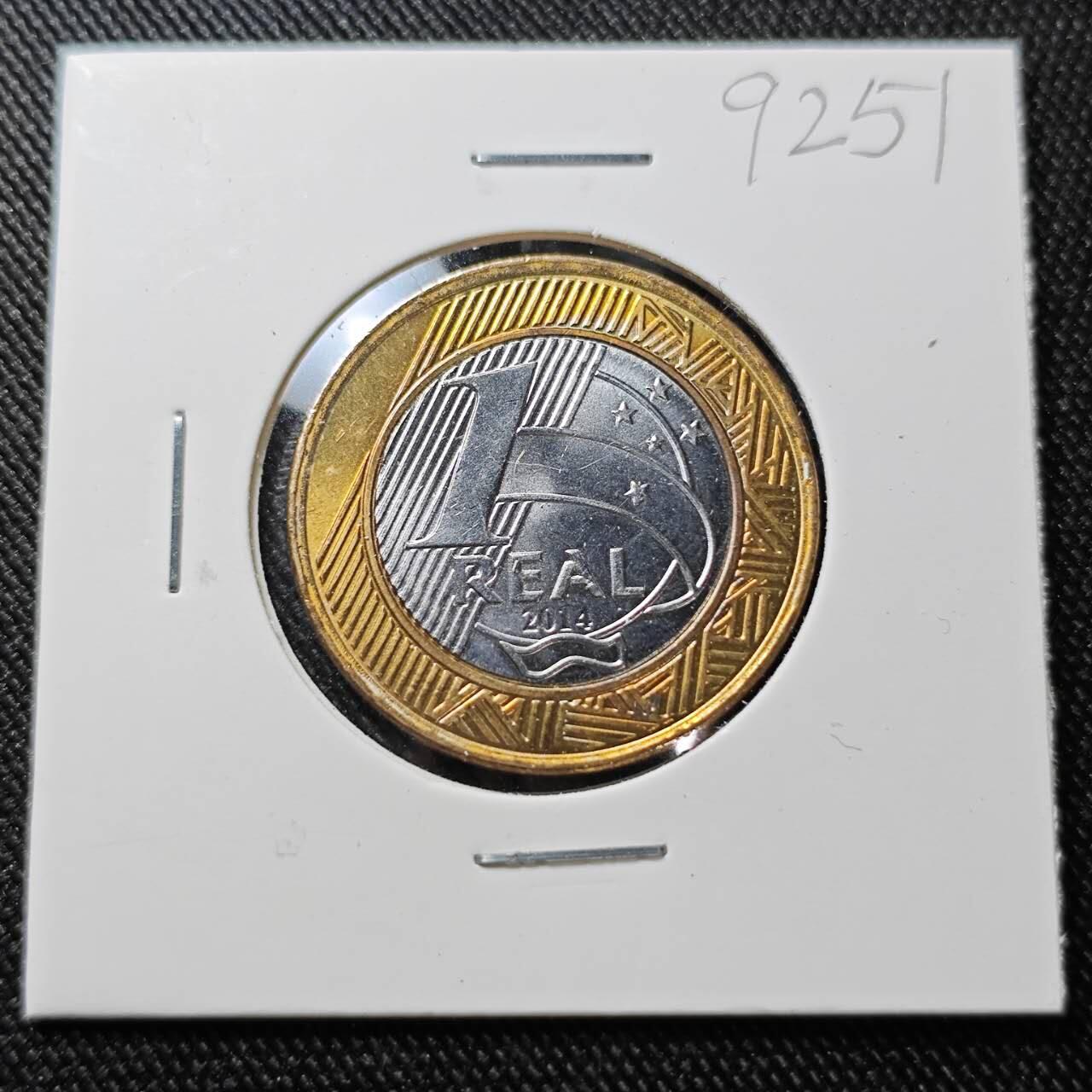 KK钱币收藏小铺  第392期  2月预留时间 周末发货  巴西1瑞尔双色币纪念币