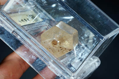 上海都达杂项专场四十七【全场包邮】  水晶桶珠90-35