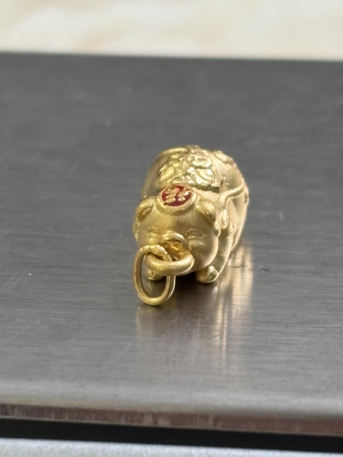 第190期拍卖 中国福字小金猪3D吊坠 0.84克.999金