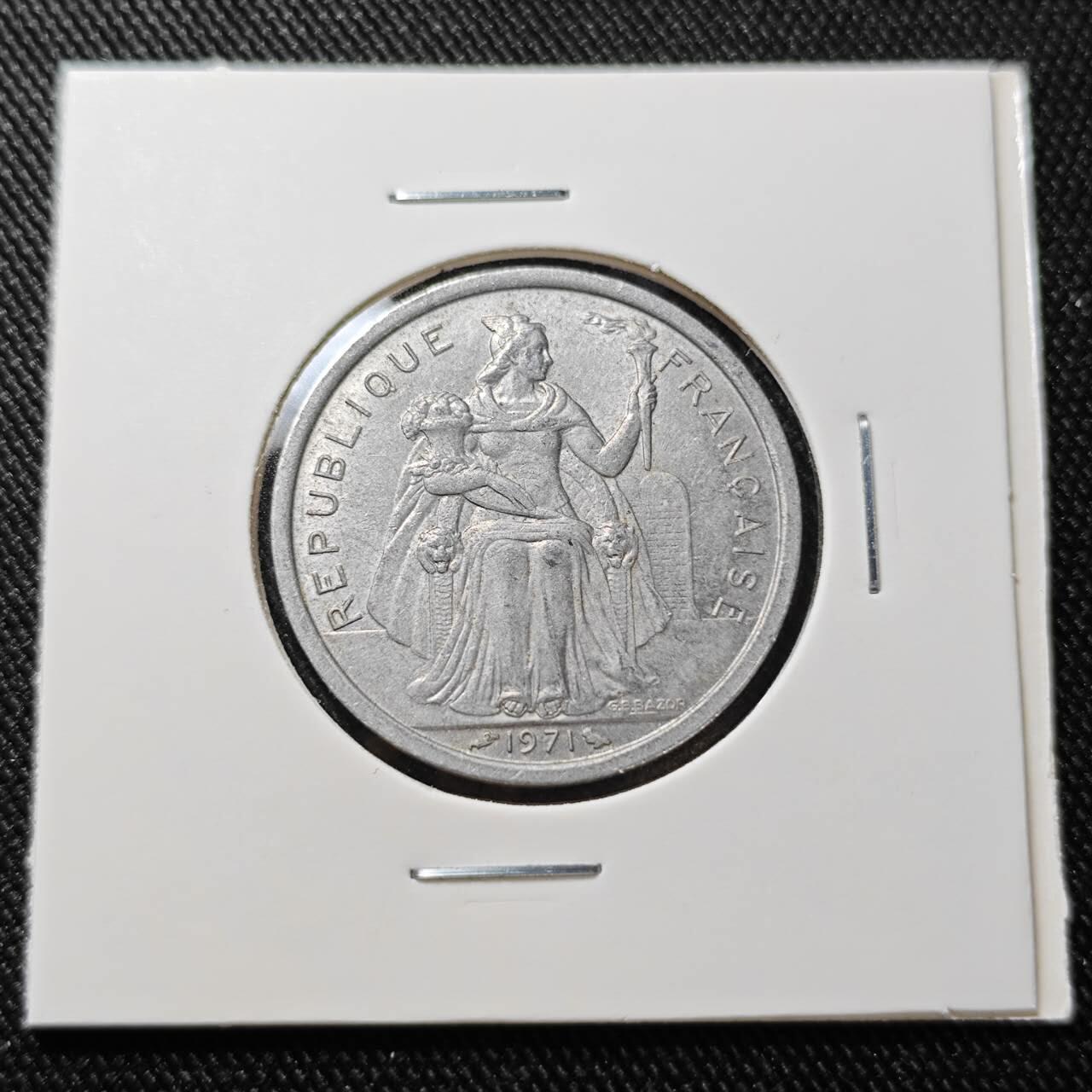 KK钱币收藏小铺  第392期  2月预留时间 周末发货  1971法属新喀里多尼亚2法郎