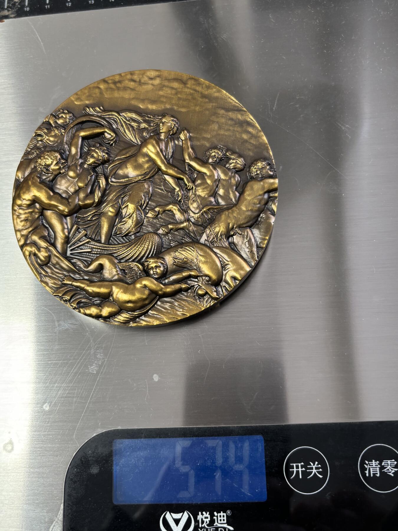 第190期拍卖 拉斐尔之嘉拉蒂娅的凯旋纪念大铜章，100毫米，重574克