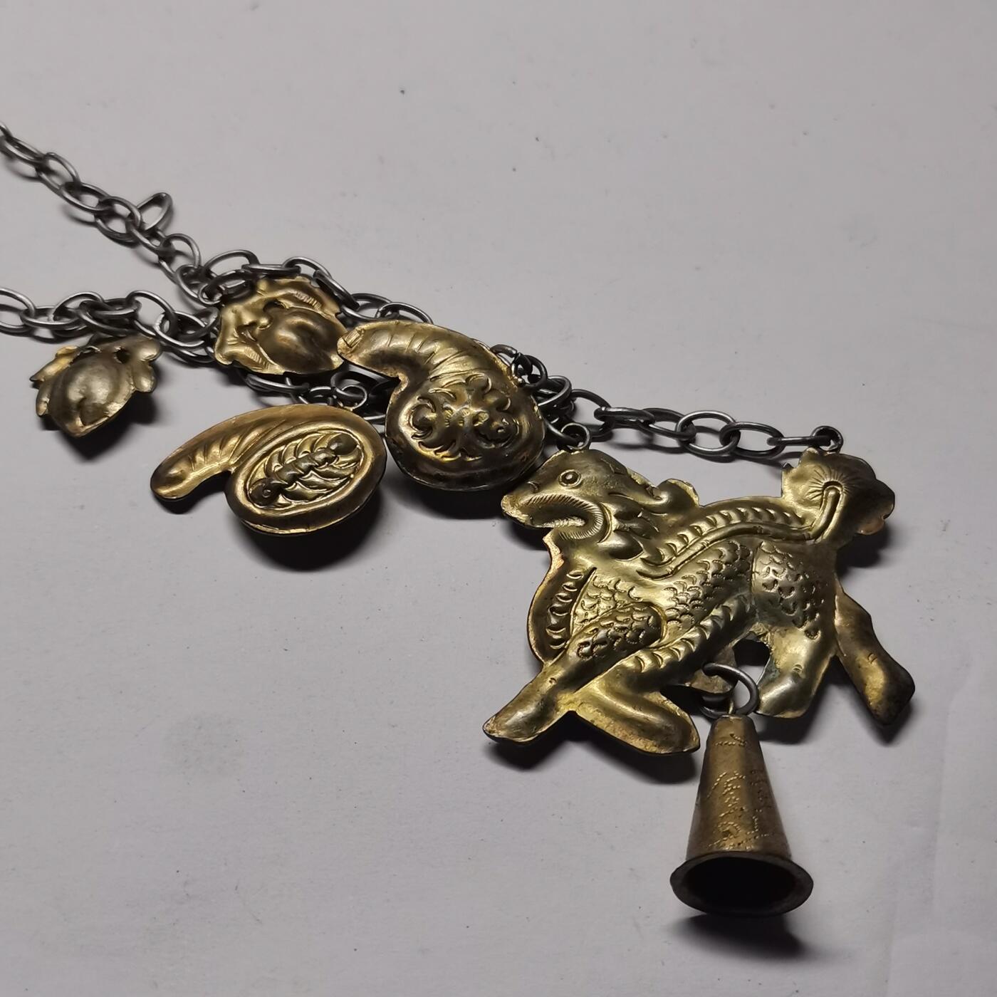 杂件专场98期 清代老银链，老银鎏金麒麟