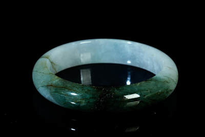 上海都达杂项专场二十一（全场包邮） - 天然冰种带绿翡翠（A货）贵妃手镯 附鉴定证书90-48