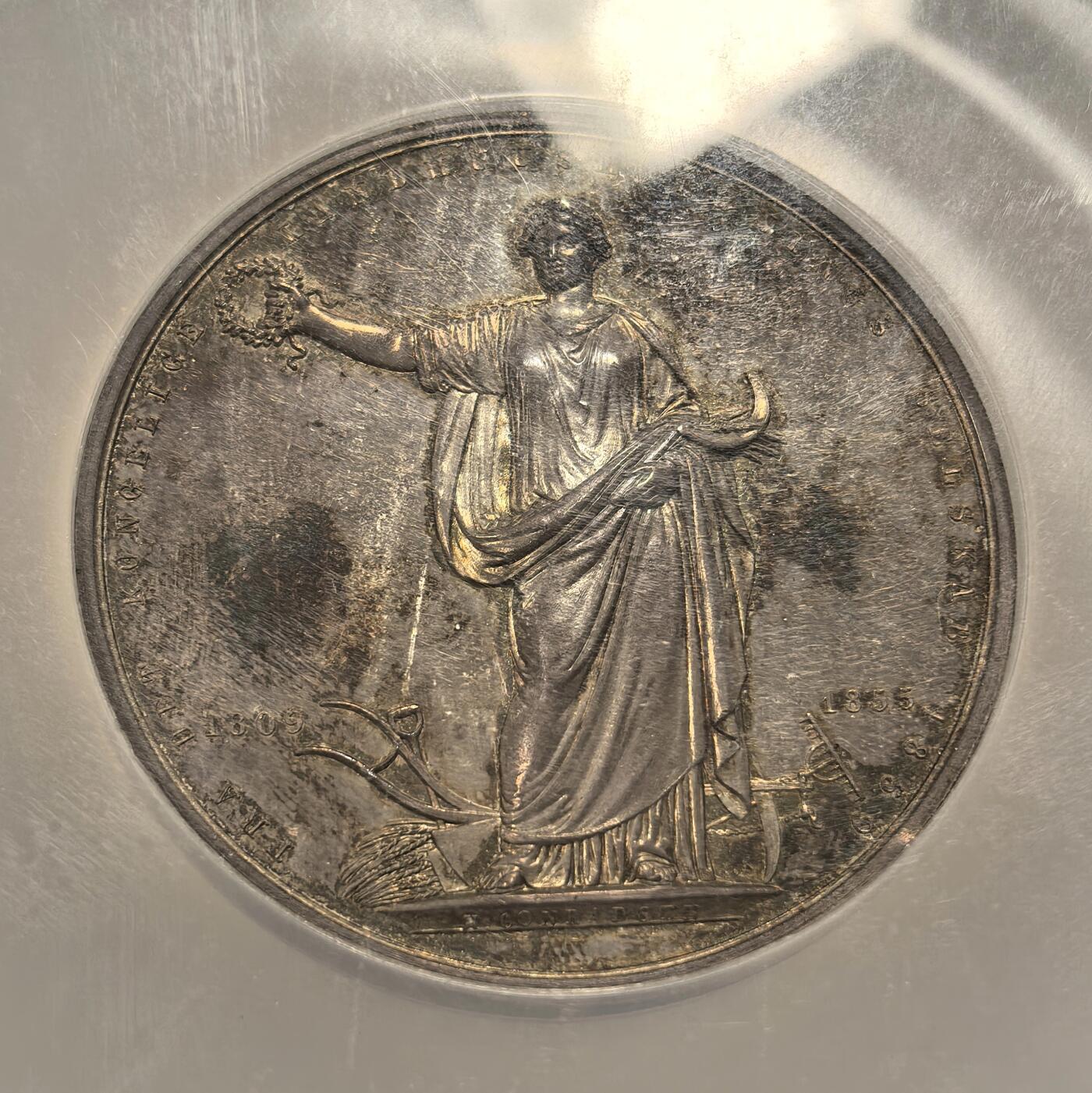 博洋堂“心向春光”2月精品大拍专场暨第160期（全场包邮） NGC UNC 名家旧藏！丹麦1859年纪念乔纳森科林巨大银章！其担任皇家基金会秘书长，著名童话家安徒生的再生父母和导师！万吨机制大章！类精致面板，超高浮雕人物和女神刻画，裸币重129克的巨无霸大银章！