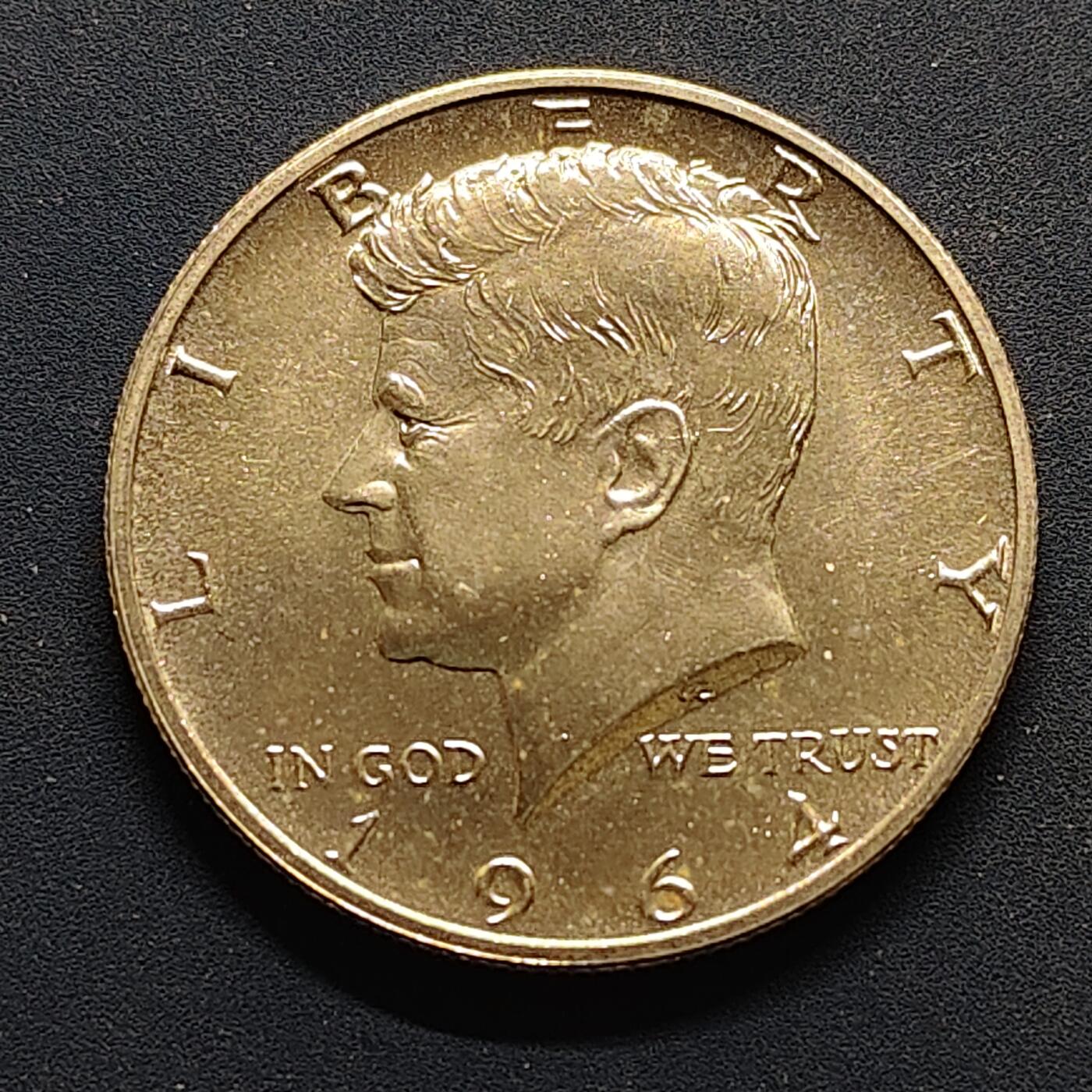 【全场包邮】纯粹捡漏拍501场-持续更新中 美国1964年肯尼迪50分独年份高银版银币【31毫米12.5克90%】