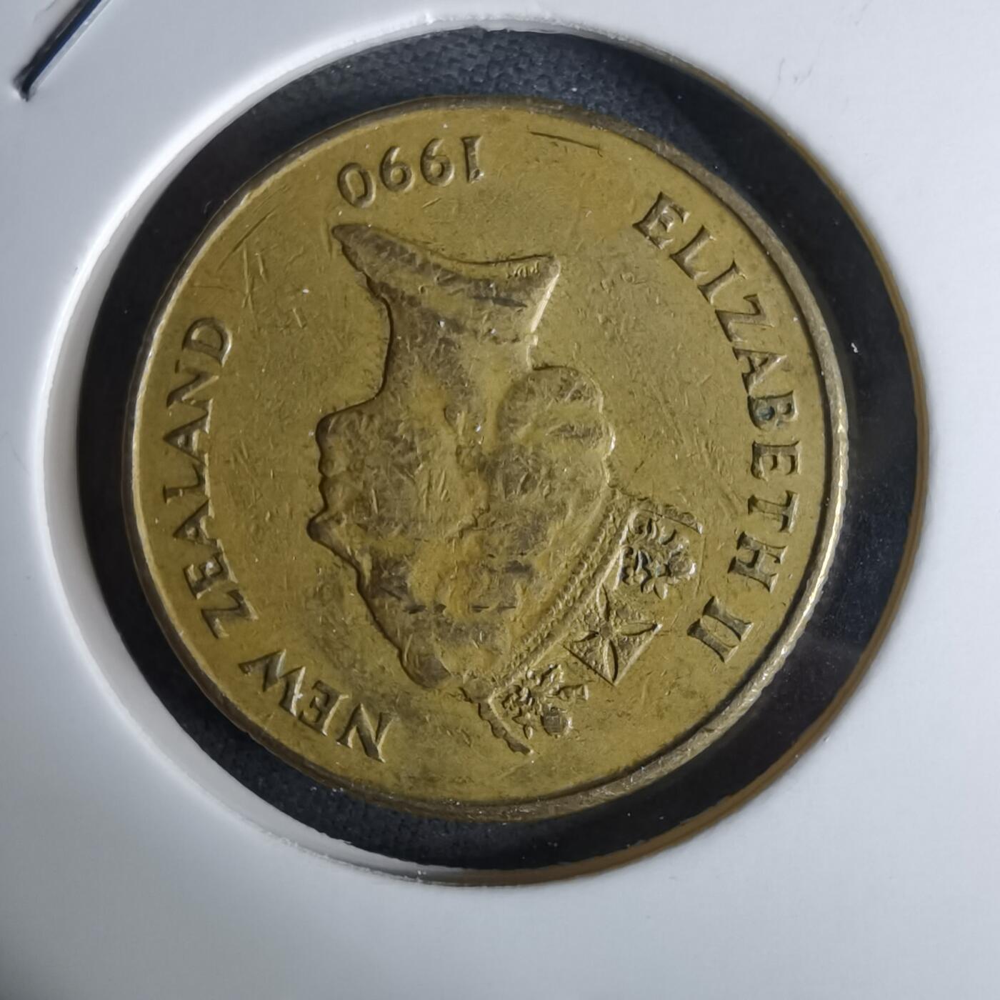 沼泽如烟--第984场 新西兰1990年一元