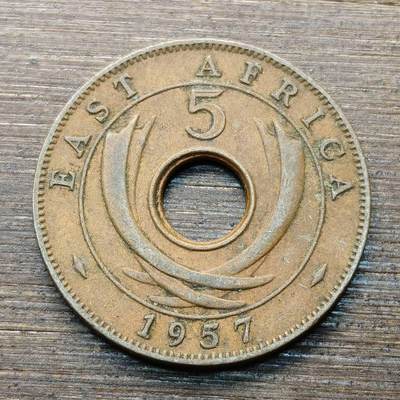 【本场4.12号发货】★第145★散币专场 不寄存，30包邮。不满30元，支付5元运费。《接受代拍 代送NGC评级》 - 71【无寄存】英属东非 1957年 5分铜币