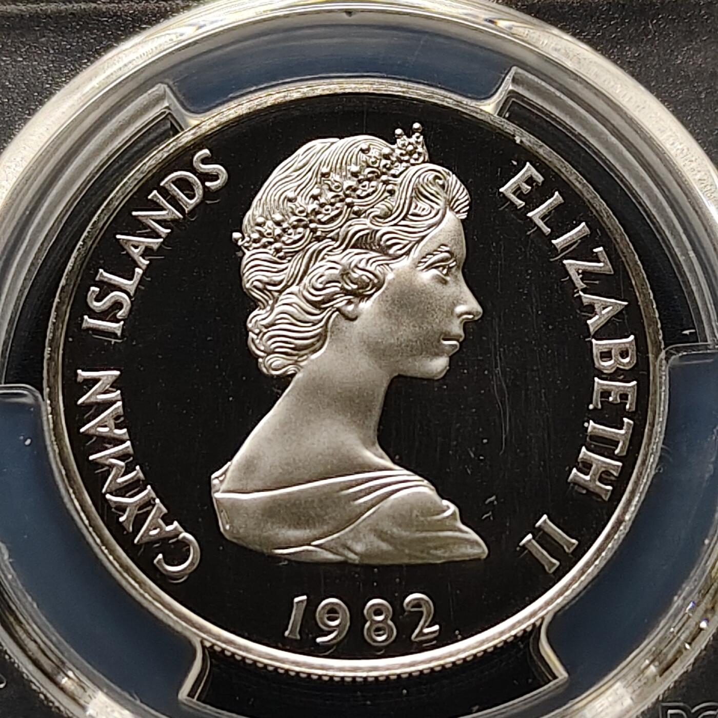 【全场包邮】纯粹捡漏拍501场-持续更新中 【收藏级·冠军分·稀少】开曼群岛1982年1元凤凰木精制银币【34毫米18.14克92.5%】-量589-PCGS PR68 DCAM