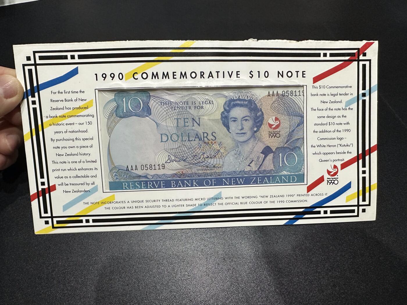 《外钞收藏家》第六百零八期（精选场）（本平台长期征集拍品、欢迎藏友们联系合作） 1990年新西兰10元 AA冠 无47靓号 全新UNC 边裁剪不太好 信封已拆开