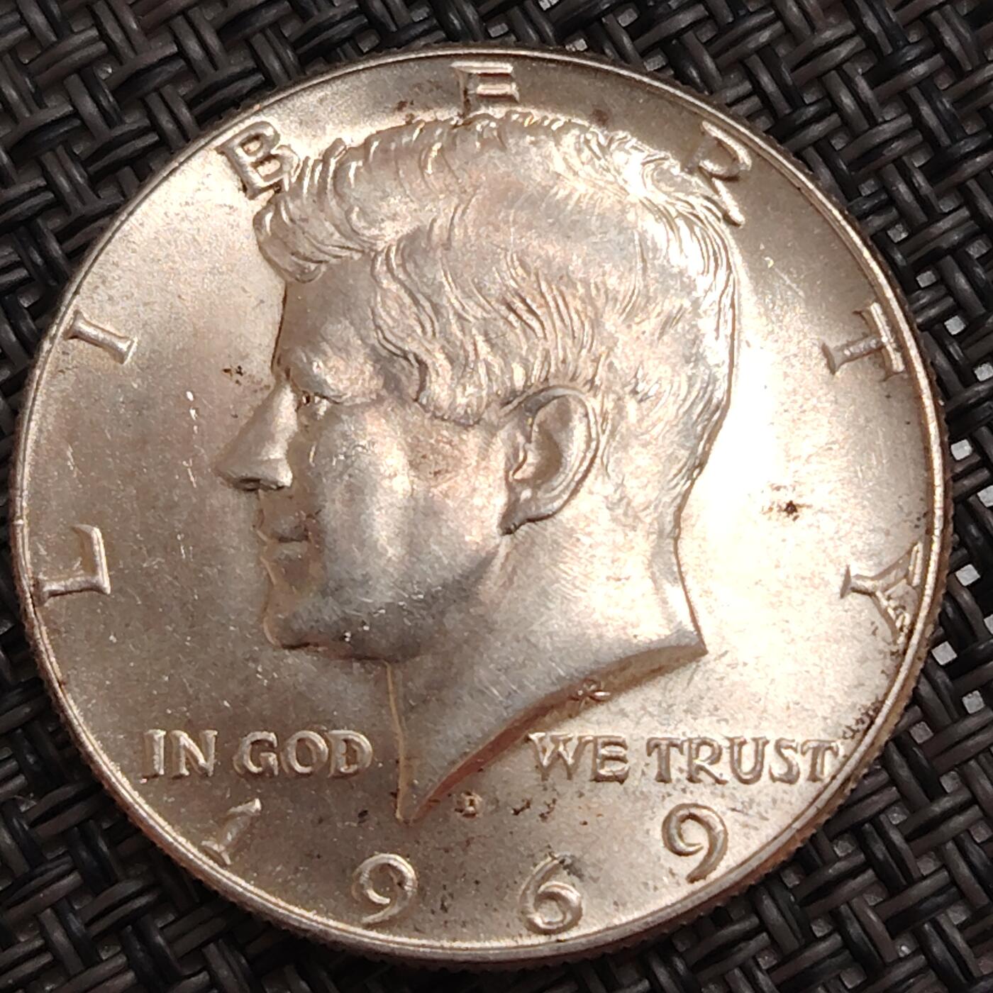 布加迪🐬～世界钱币(上海)🌾第 273 期 /  各国套币和散币 美国🇺🇸 1969年 1/2美元硬币(低银)