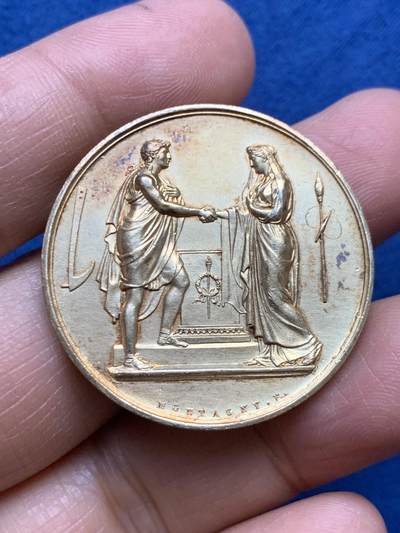 《竞宝斋》第465场 周日，周一，周二，3场连拍 （全场包邮）欢迎送拍 - 法国婚姻与爱情纪念镀金银章，18.17g，34.5mm，手指边铭