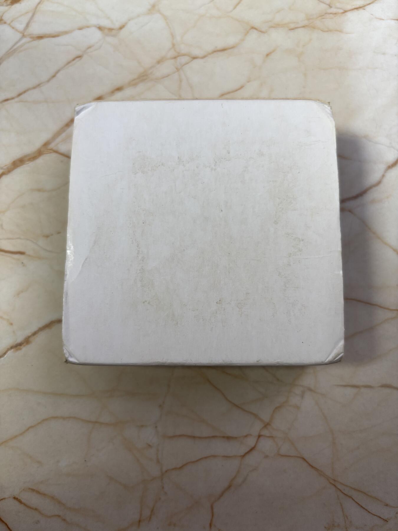 第190期拍卖 斐济2012年1元精制银币 自然母亲的宝藏-黄金(含小金粒，含量未知） 20克999 发行量：999 盒证全