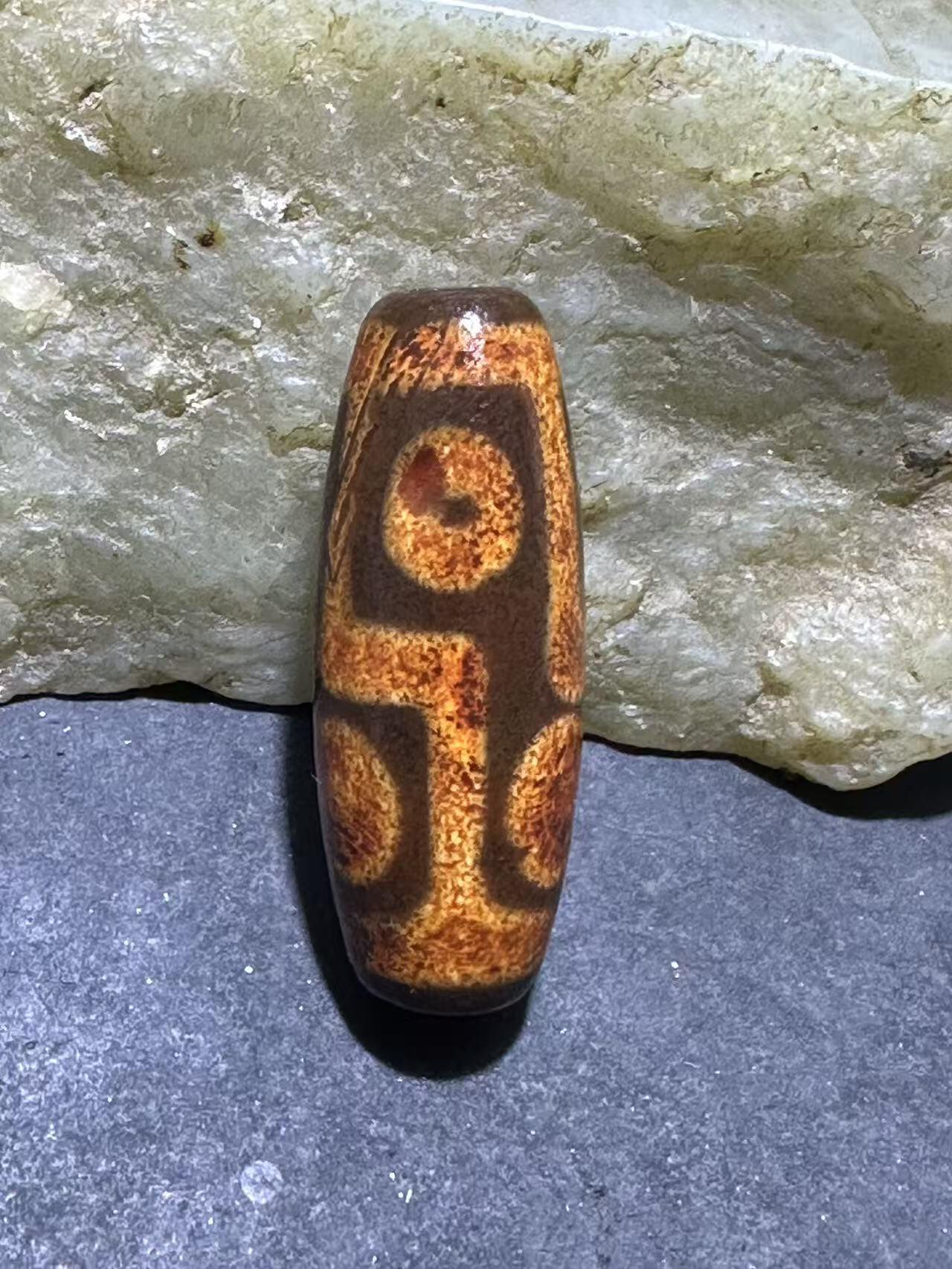 仅此一颗，藏传包浆风化六眼随形天珠一颗