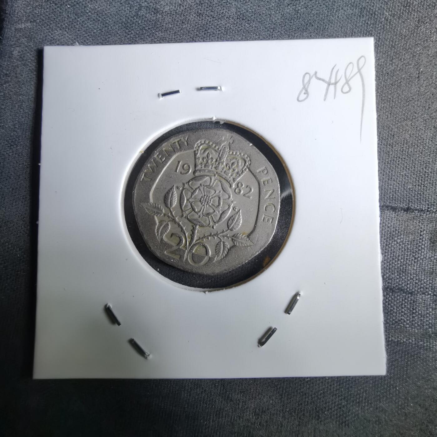 沼泽如烟--第984场 英国1982年20便士