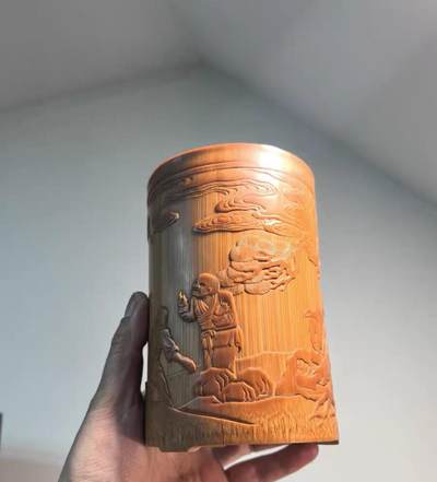 名家玉竹雕松下人物竹雕笔筒