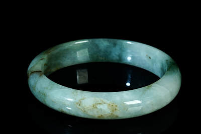 上海都达杂项专场四十七【全场包邮】  天然翡翠（A货）贵妃手镯 附鉴定证书90-50