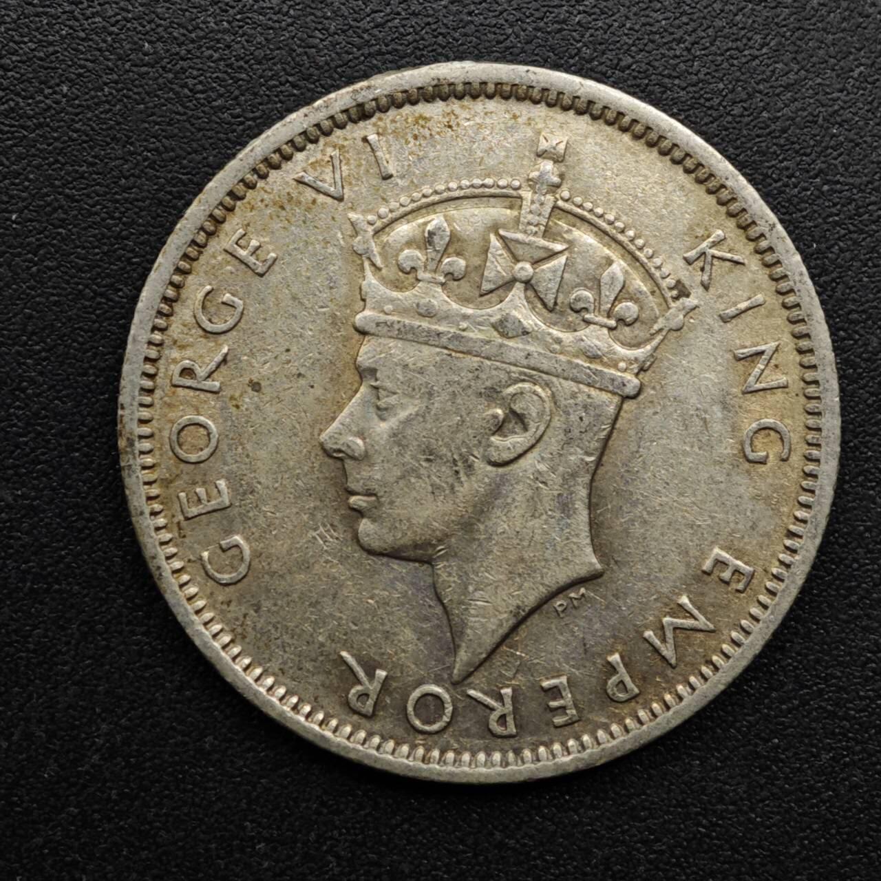 【淘币小摊】实时拍第八百六十三拍   小银币散币场   年前最后一周 之前的预留小年前全部发出 请更换最新收货地址  斐济1941年乔治六世一先令银币