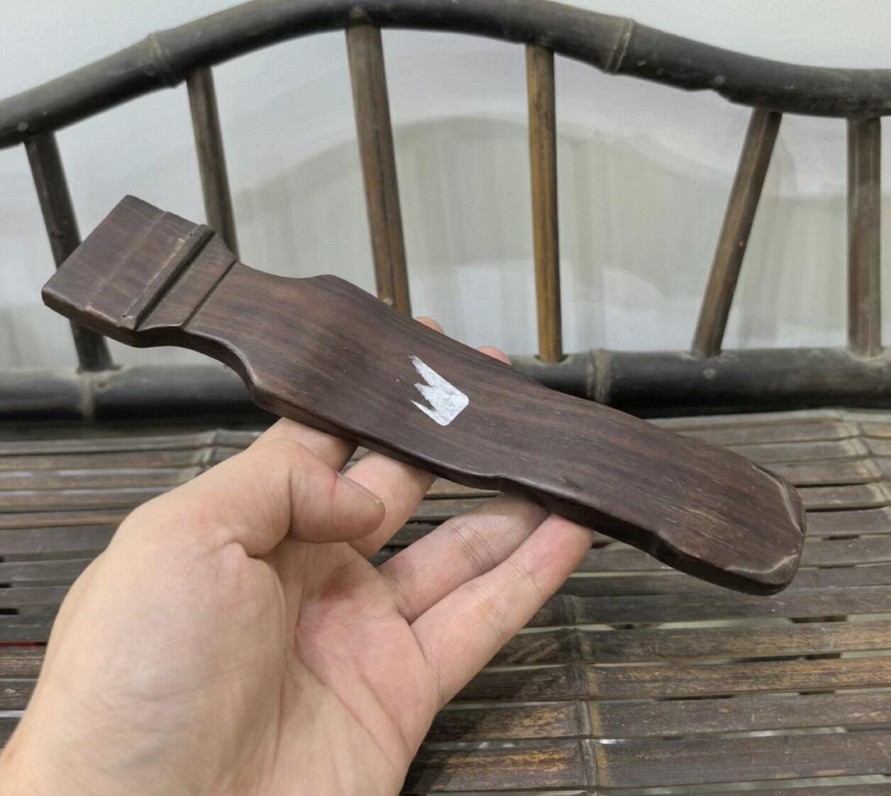 兰馨堂竹雕专场 老红木古琴形臂搁镇纸