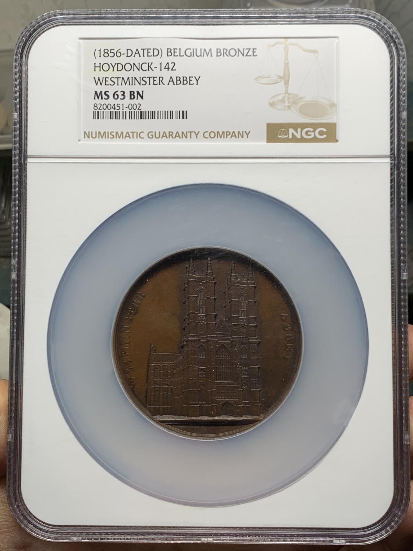 《竞宝斋》第465场 周日，周一，周二，3场连拍 （全场包邮）欢迎送拍 NGC MS63BN 高分 比利时威斯敏斯特大教堂原版大铜章 大师J. Wiener作品，欧洲著名教堂系列中，比较出彩的一枚，细节刻画极其惊叹，不可错过的收藏佳品。加大加厚盒